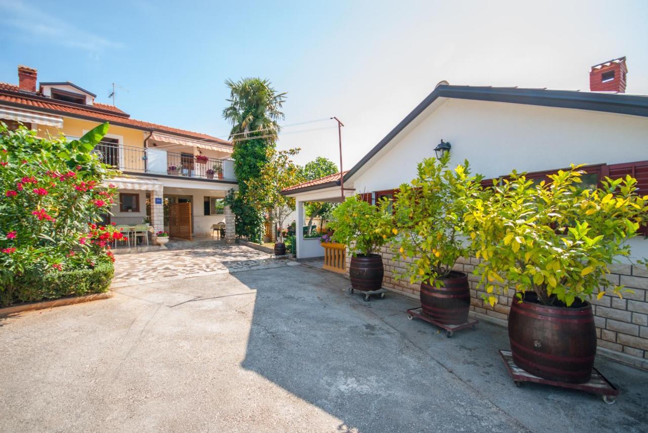 Apartment Haus Roko *